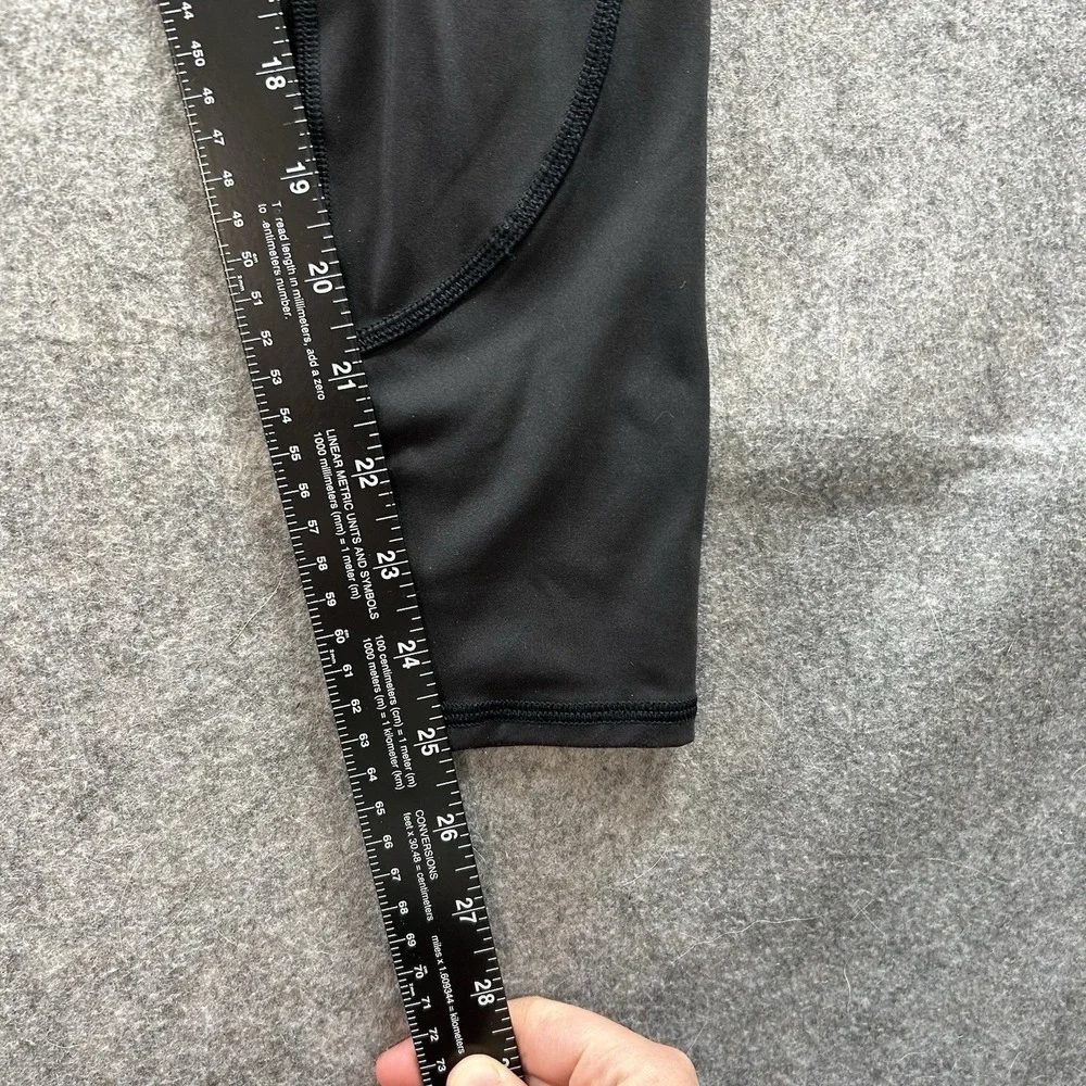 ATHLETA Rainier 7/8 Tight Women's XS Workout Run Winter Black Pockets - Picture 4 of 10